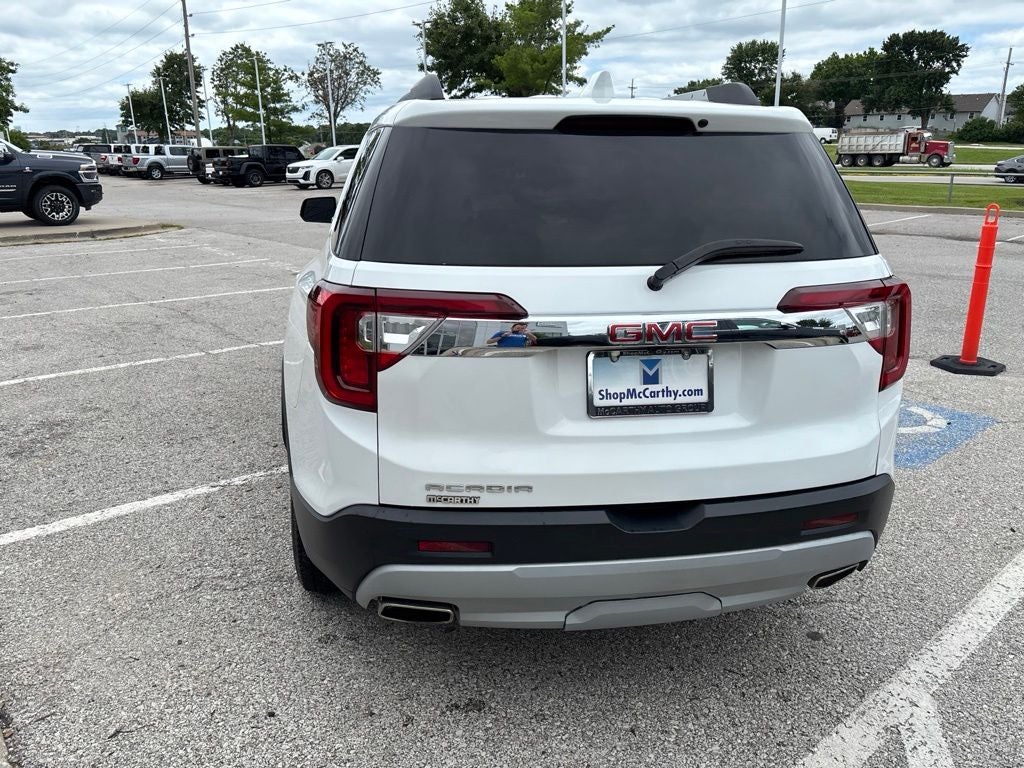 2023 GMC Acadia SLT