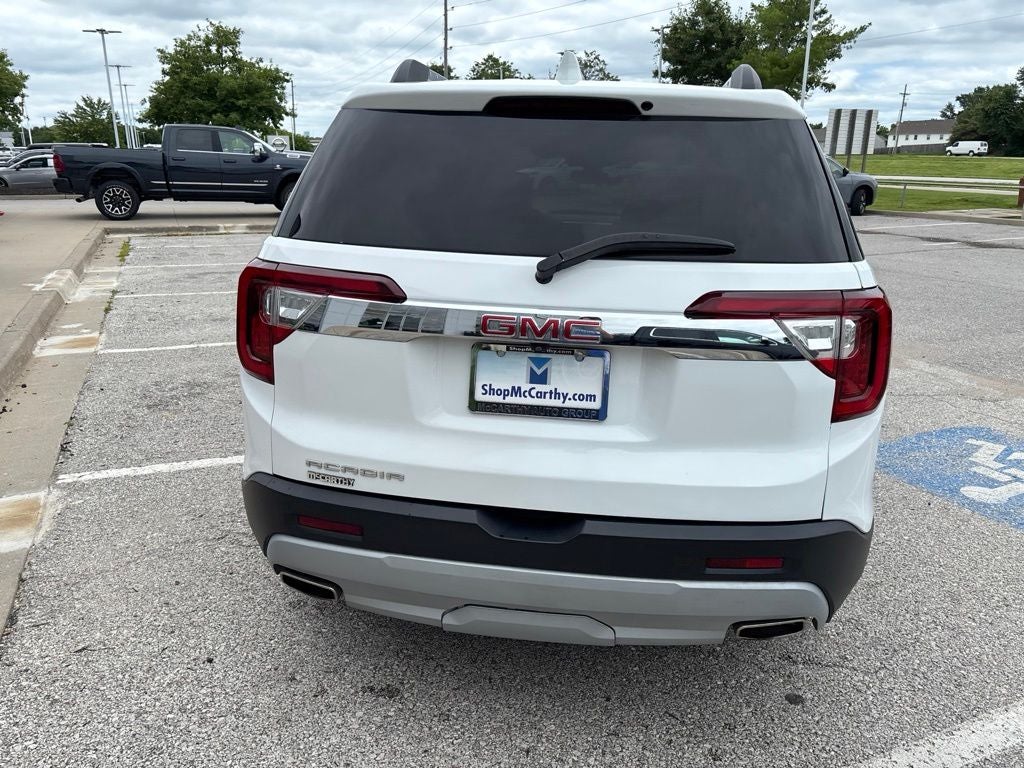 2023 GMC Acadia SLT