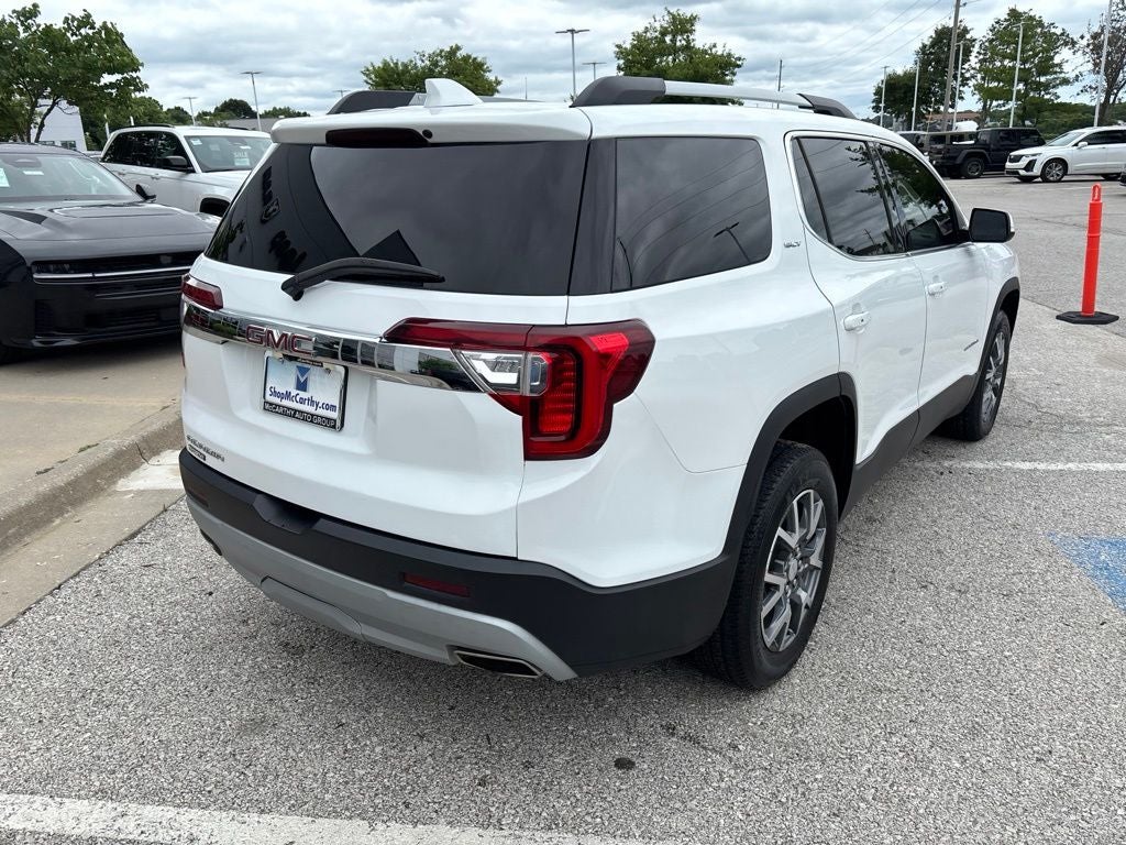 2023 GMC Acadia SLT