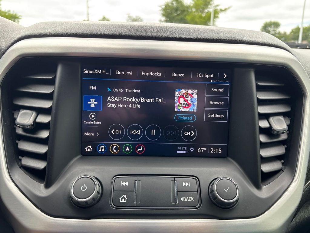 2023 GMC Acadia SLT
