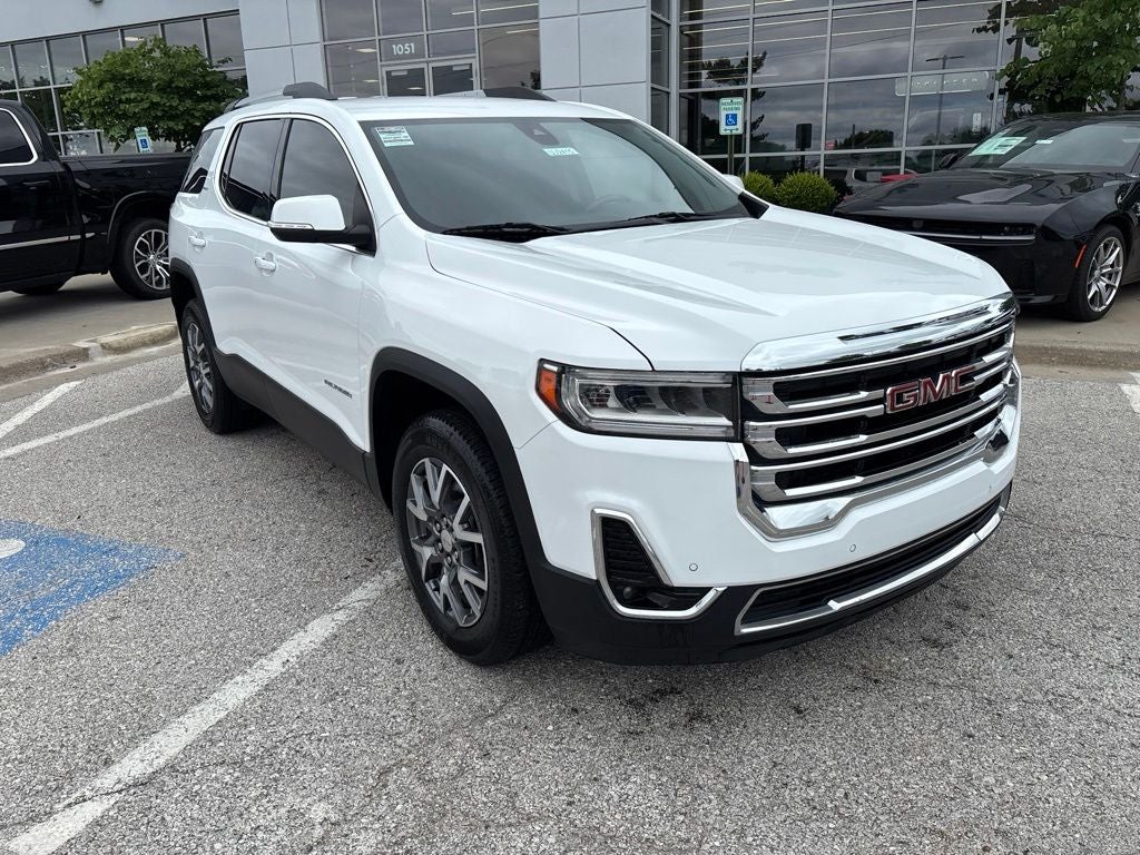 2023 GMC Acadia SLT