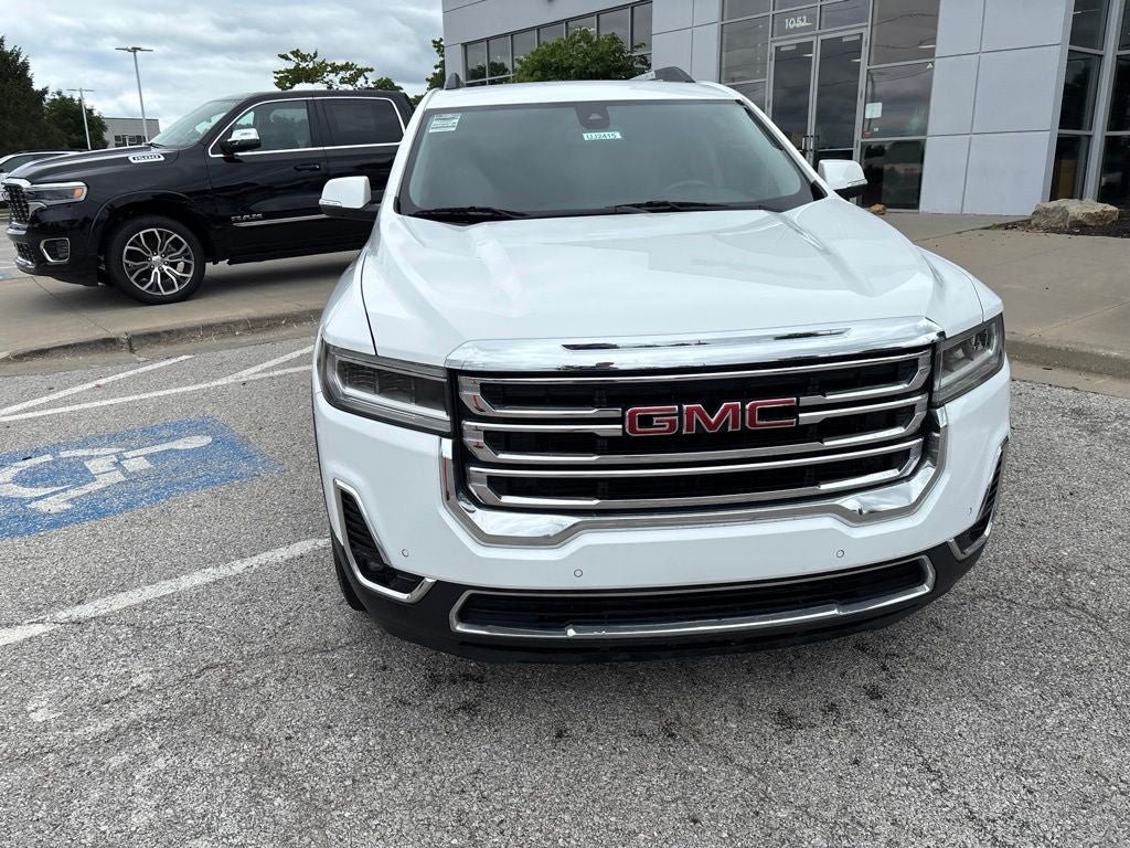 2023 GMC Acadia SLT