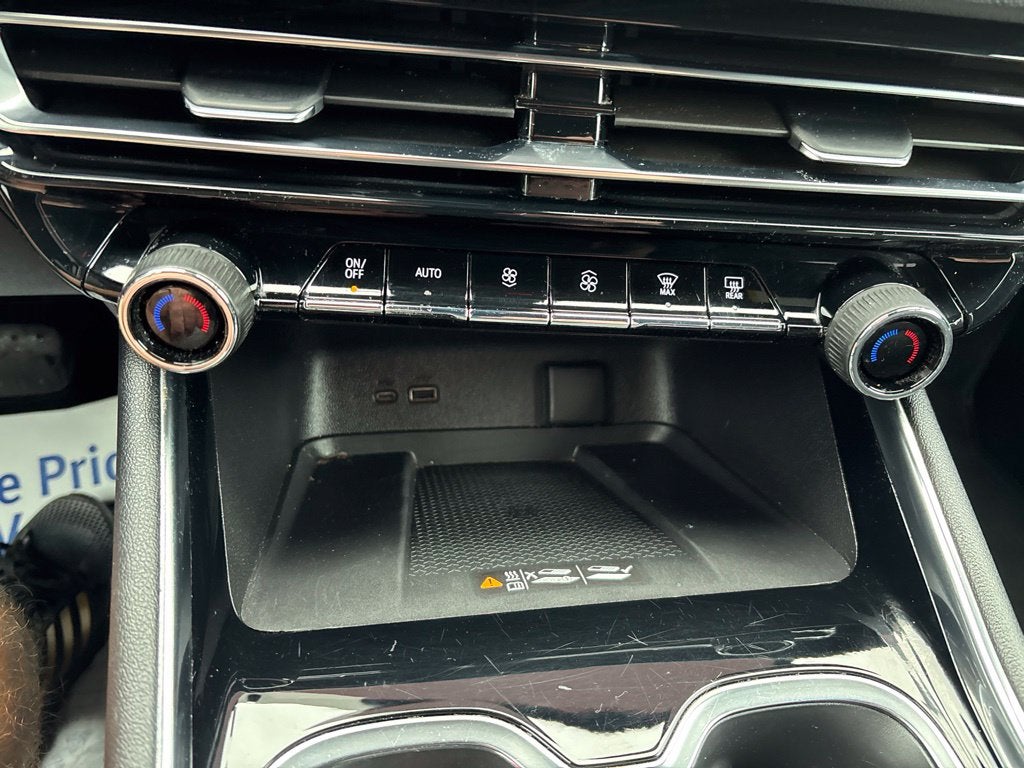 2025 Chevrolet Traverse FWD LT