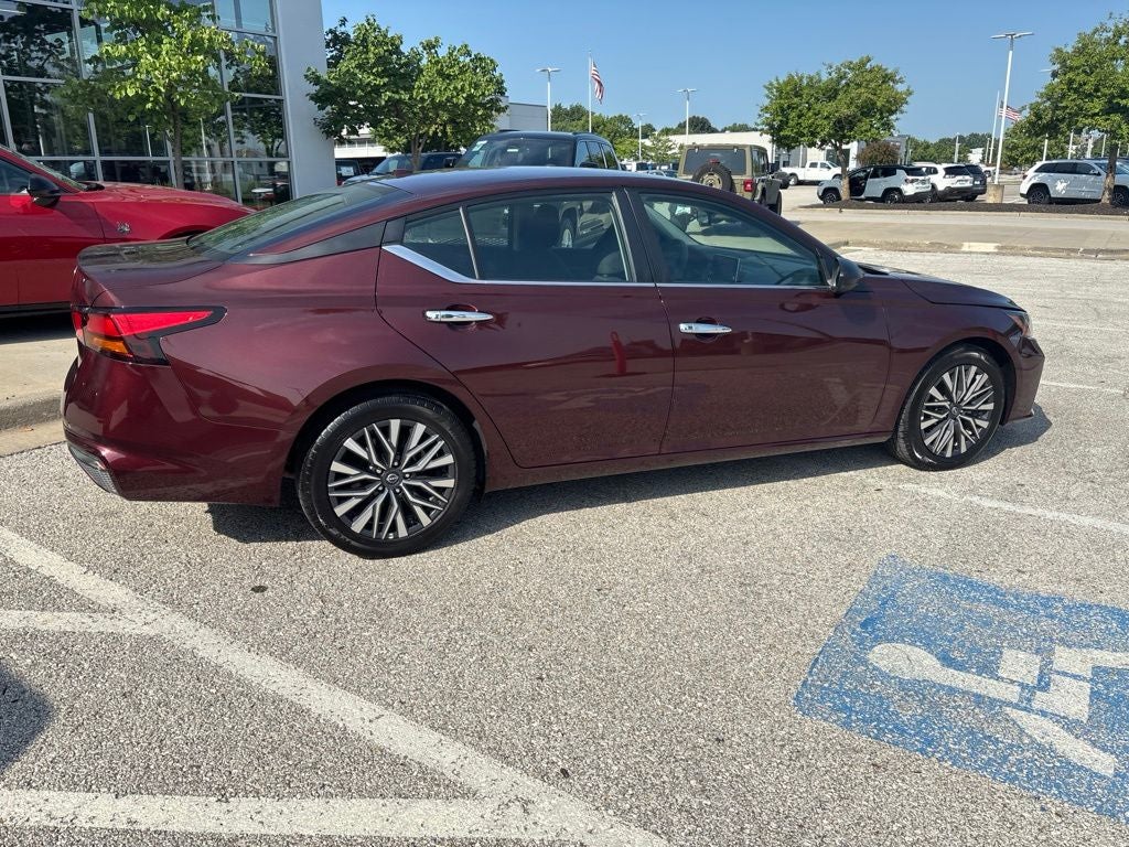 2025 Nissan Altima SV FWD