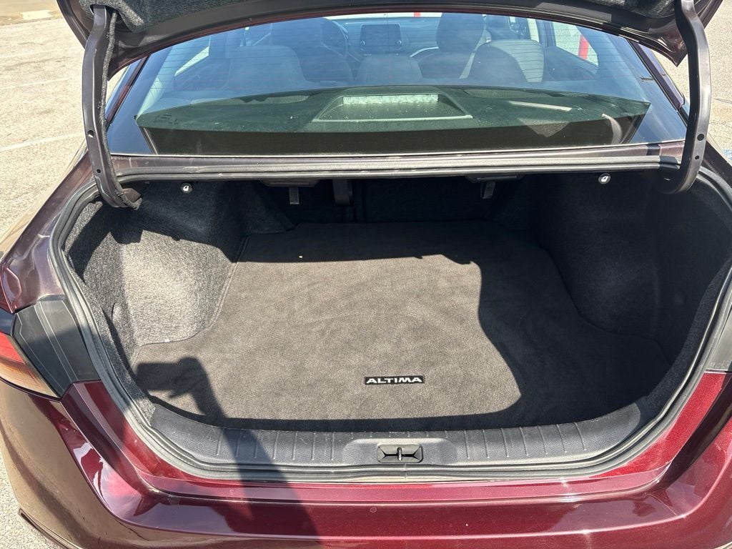 2025 Nissan Altima SV FWD