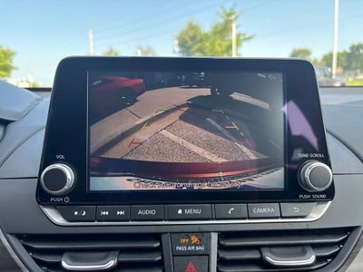 2025 Nissan Altima SV FWD