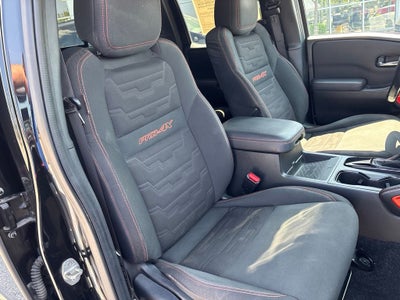 2023 Nissan Frontier Crew Cab PRO-4X 4x4
