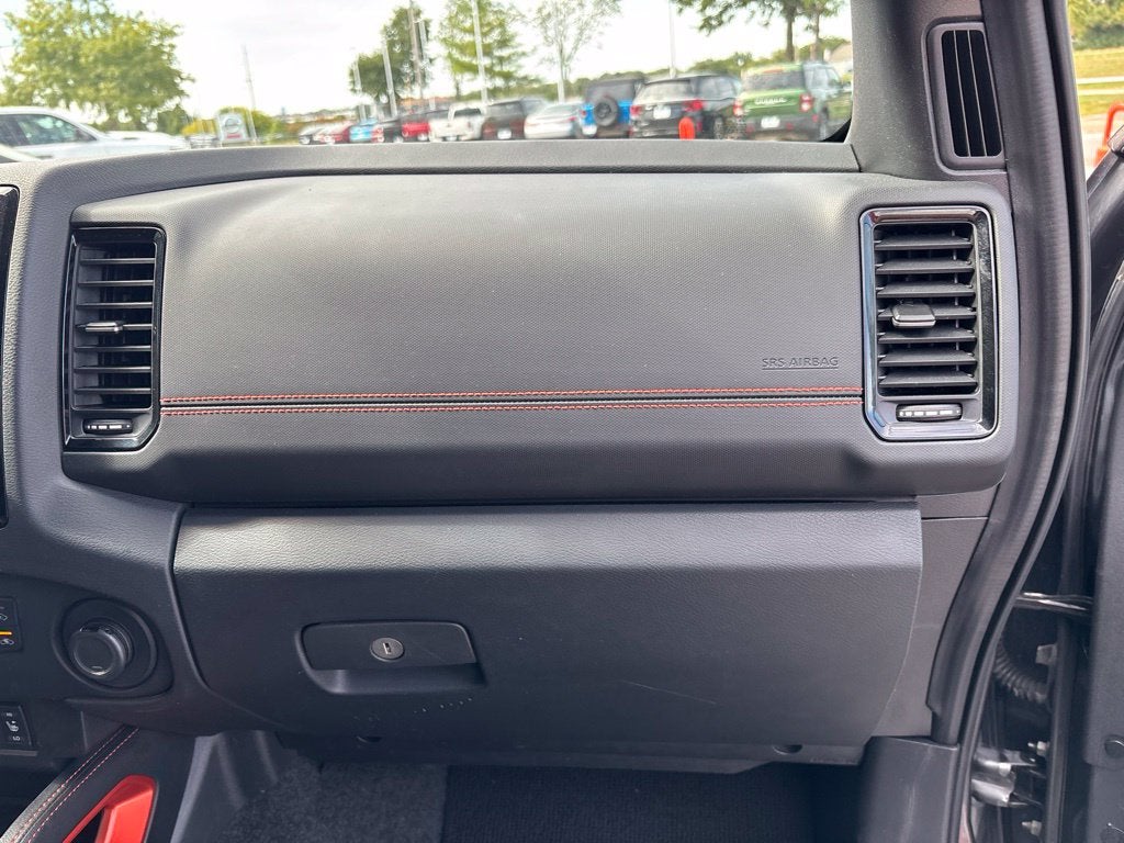 2022 Nissan Frontier Crew Cab PRO-4X 4x4