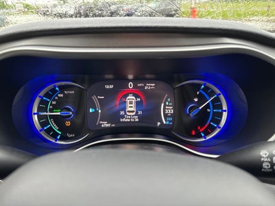 2023 Chrysler Pacifica Hybrid Touring L