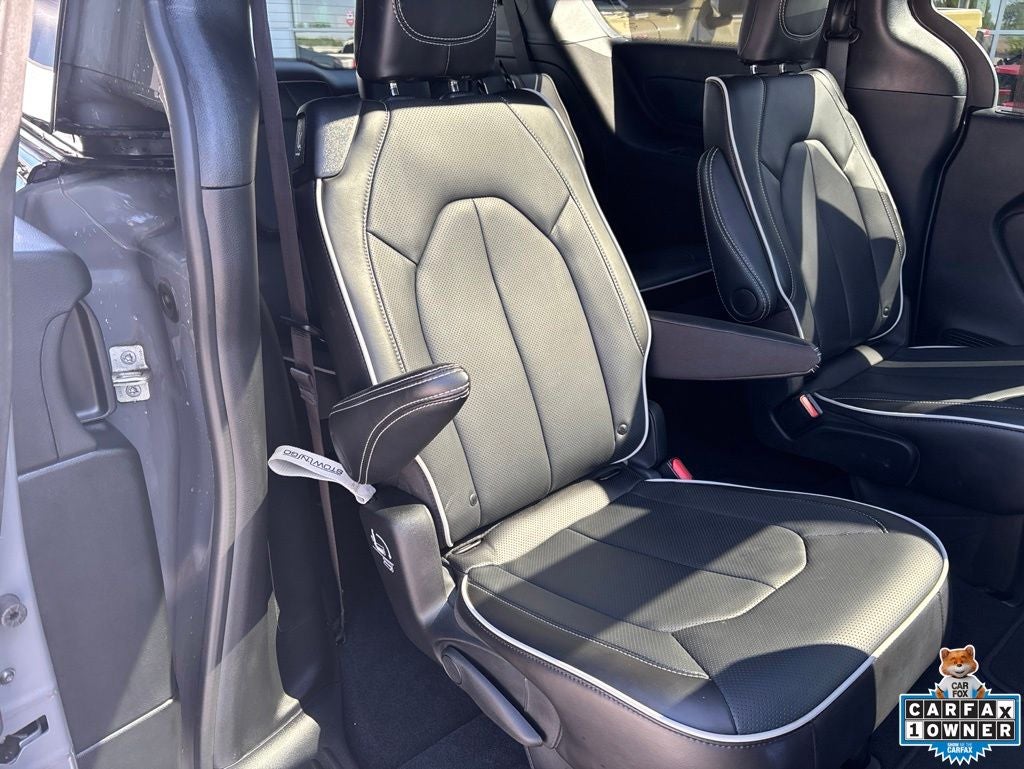 2025 Chrysler Pacifica Limited AWD