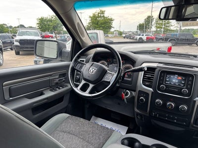 2018 RAM 2500 Big Horn Crew Cab 4x4 6'4' Box