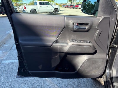 2023 Toyota Tacoma TRD Off-Road V6