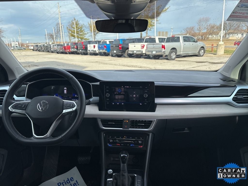 2025 Volkswagen Taos 1.5T SE