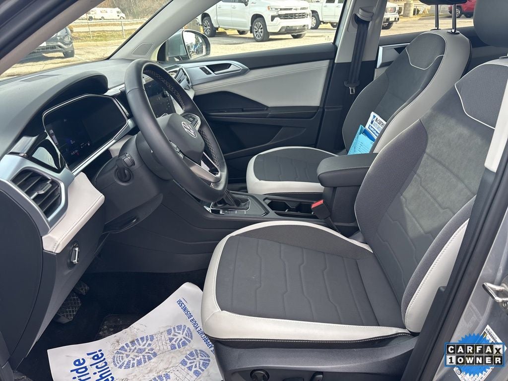 2025 Volkswagen Taos 1.5T SE