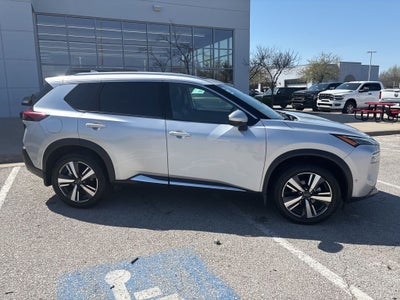 2022 Nissan Rogue SL