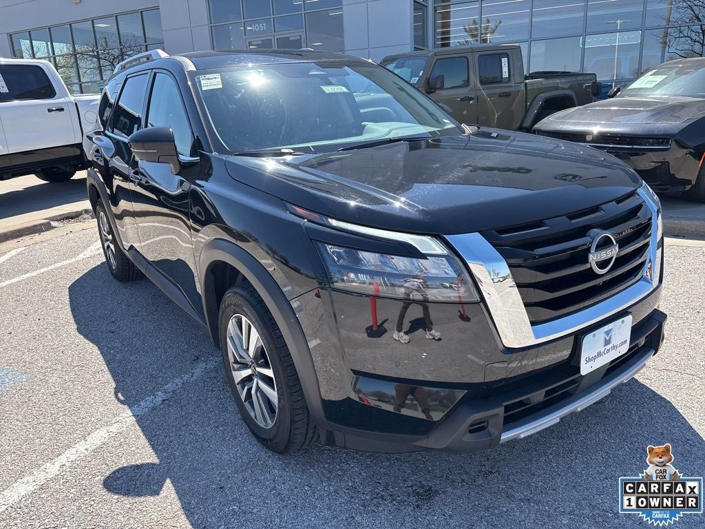 2025 Nissan Pathfinder SL