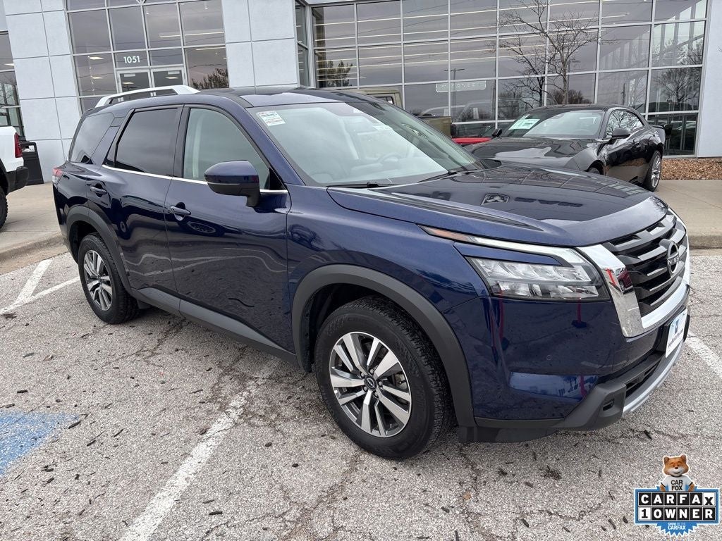 2025 Nissan Pathfinder SL