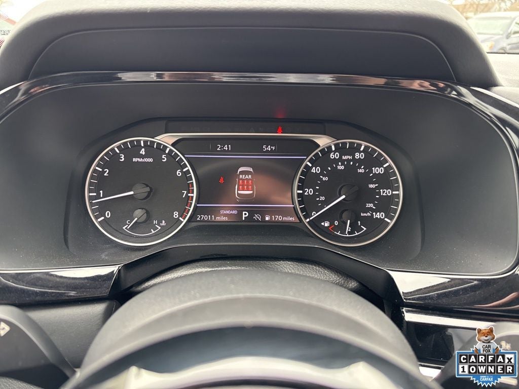 2025 Nissan Pathfinder SL