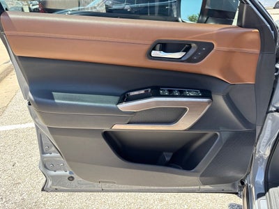 2023 Nissan Pathfinder Platinum 4WD