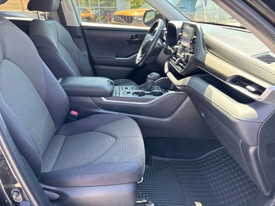 2020 Toyota Highlander LE