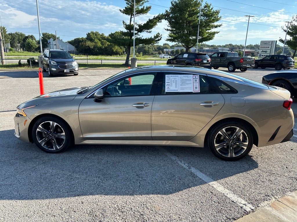 2022 Kia K5 EX