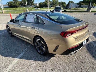 2022 Kia K5 EX