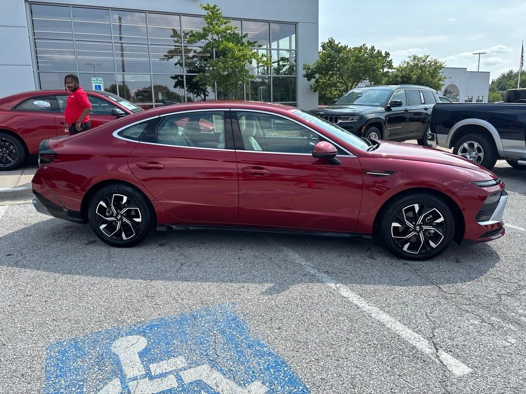 2025 Hyundai SONATA SEL