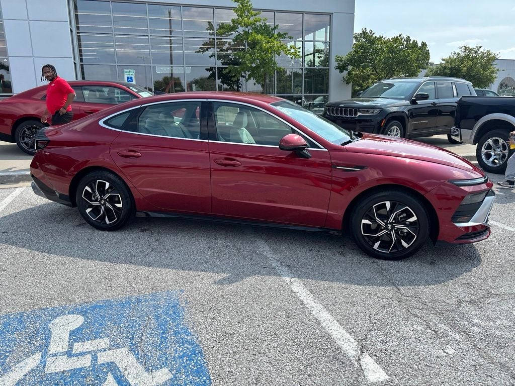 2025 Hyundai SONATA SEL