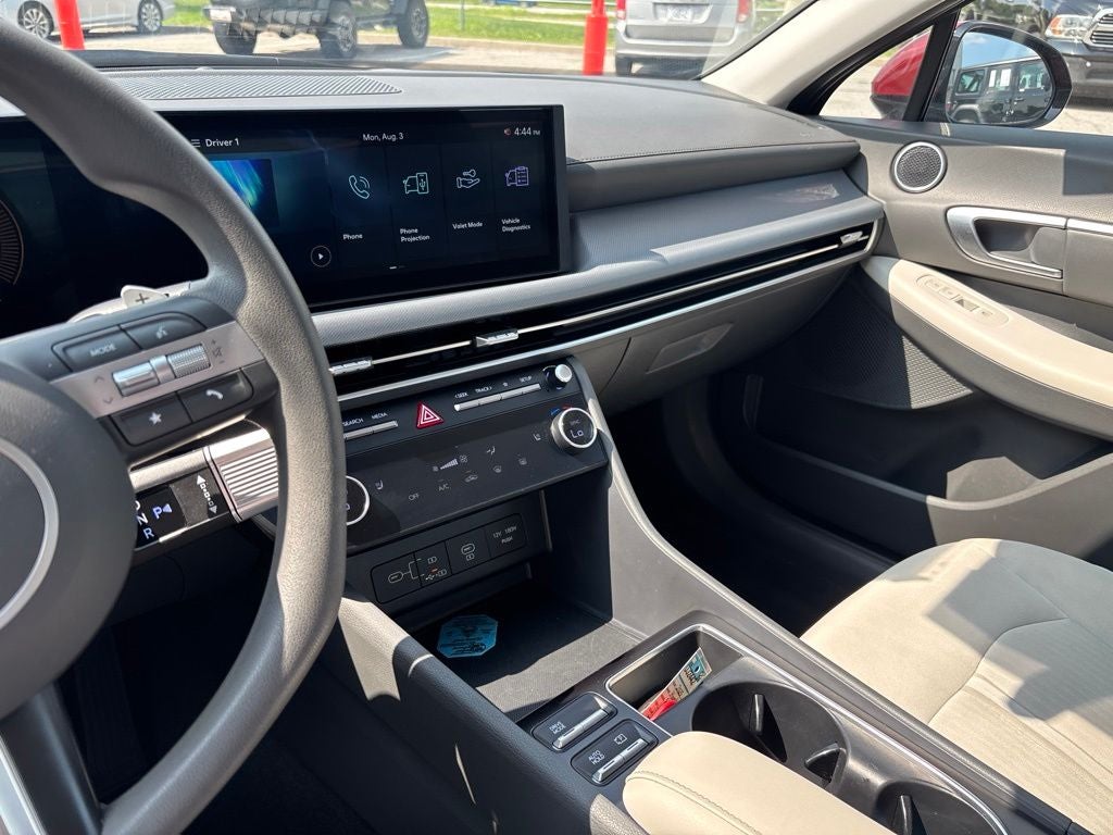 2025 Hyundai SONATA SEL