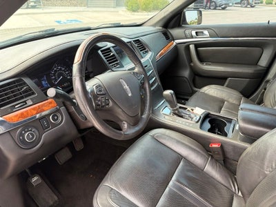 2015 Lincoln MKS Base