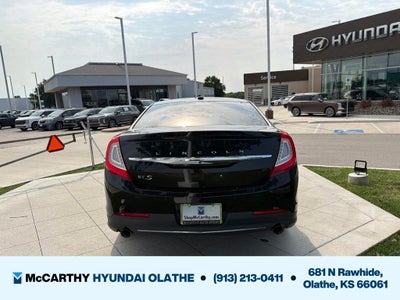2015 Lincoln MKS Base