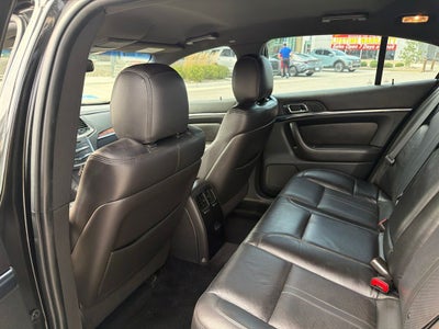 2015 Lincoln MKS Base