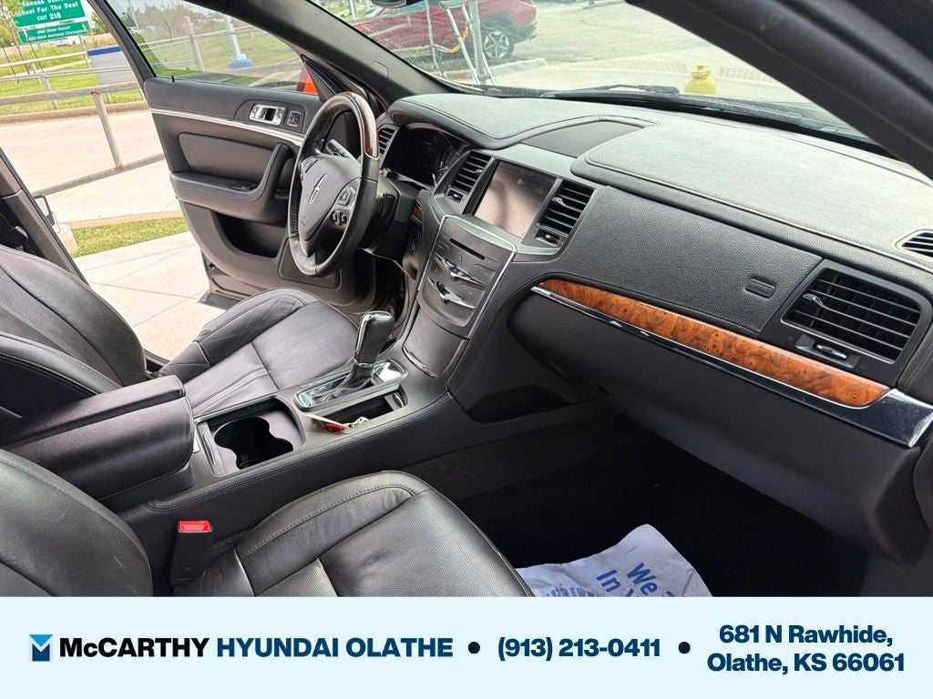 2015 Lincoln MKS Base