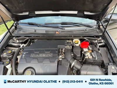 2015 Lincoln MKS Base