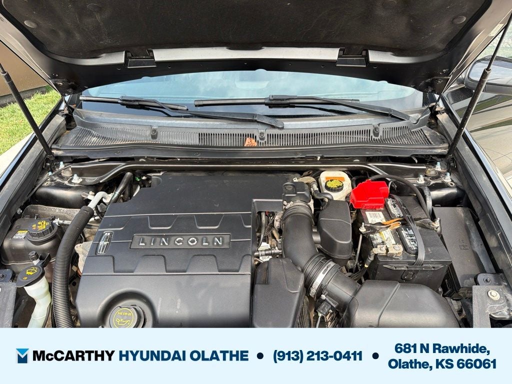 2015 Lincoln MKS Base