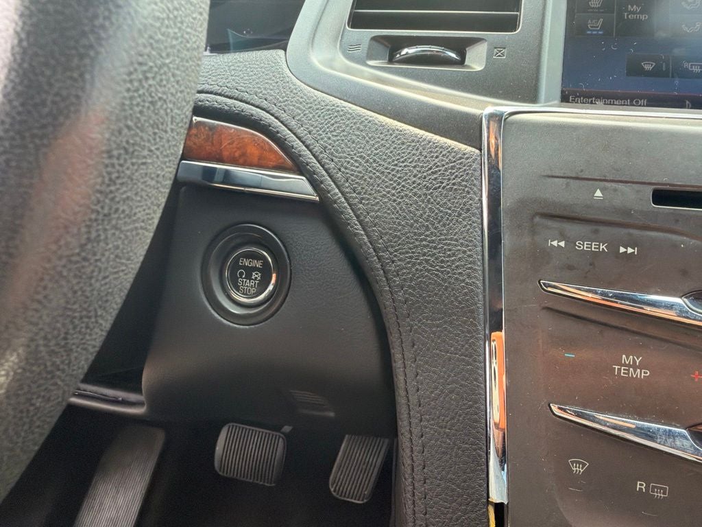 2015 Lincoln MKS Base
