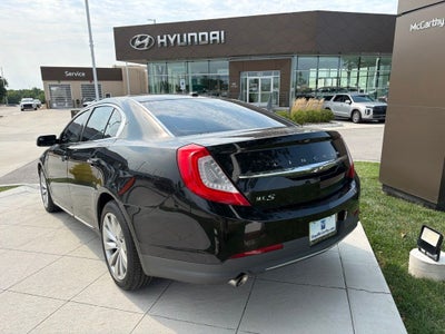 2015 Lincoln MKS Base
