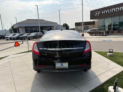 2015 Lincoln MKS Base