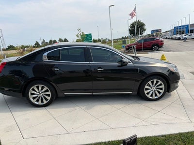 2015 Lincoln MKS Base
