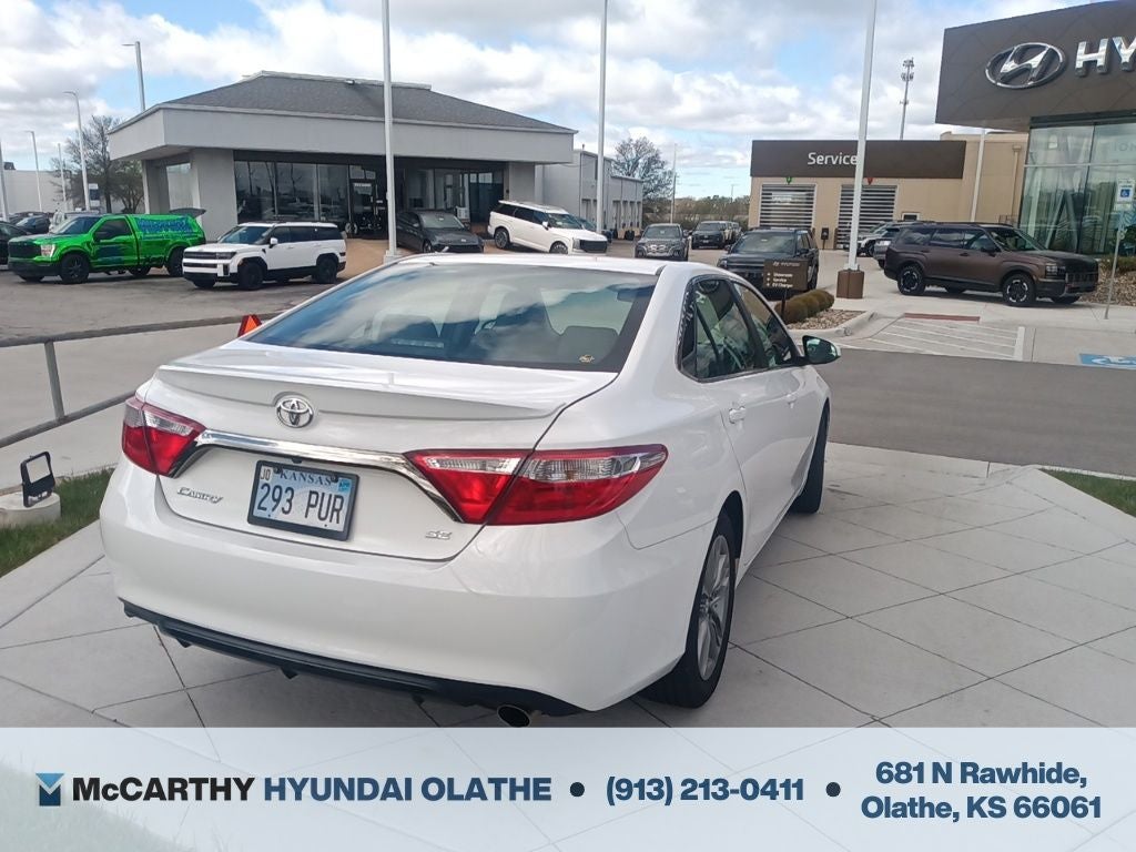 2017 Toyota Camry SE