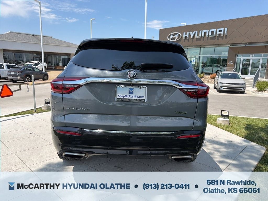 2021 Buick Enclave Essence