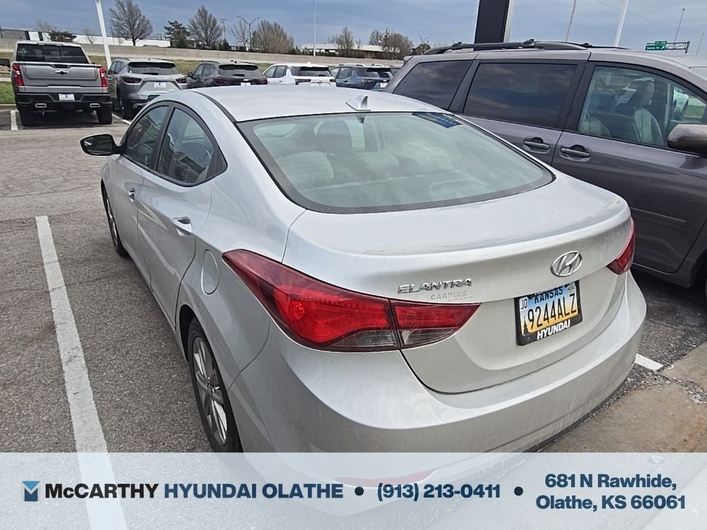 2015 Hyundai ELANTRA SE