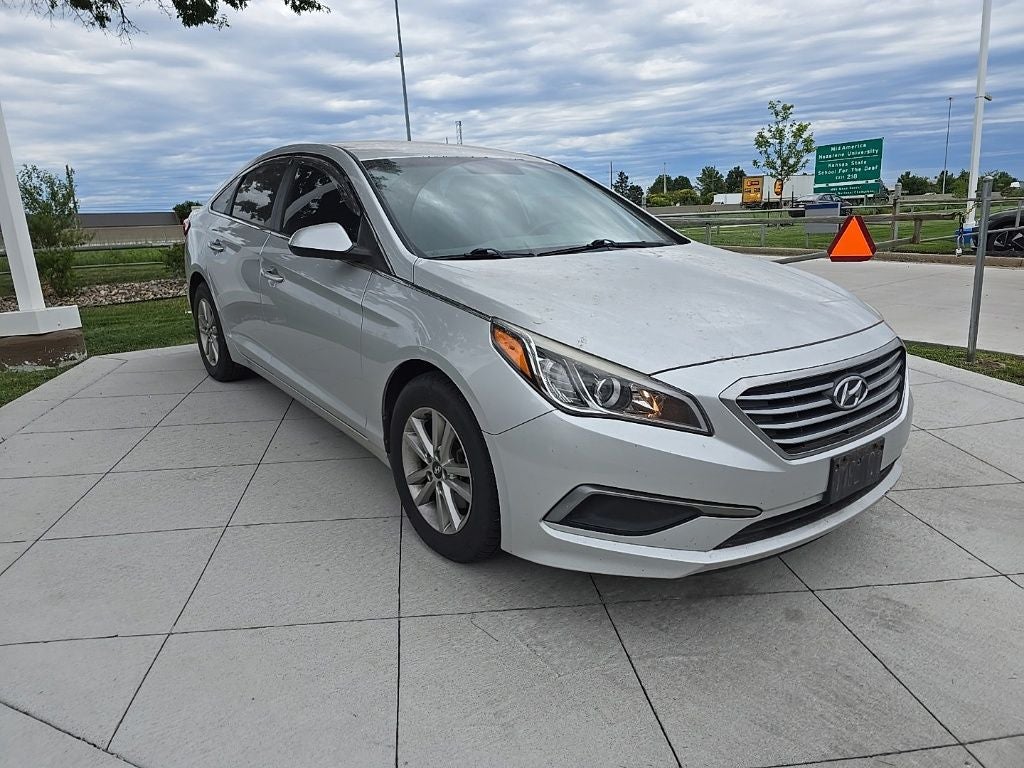 2016 Hyundai SONATA SE