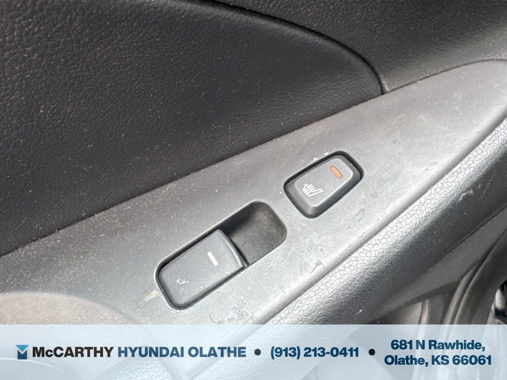 2011 Hyundai SONATA Limited