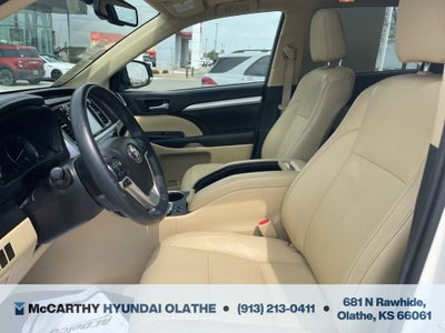2016 Toyota Highlander XLE V6