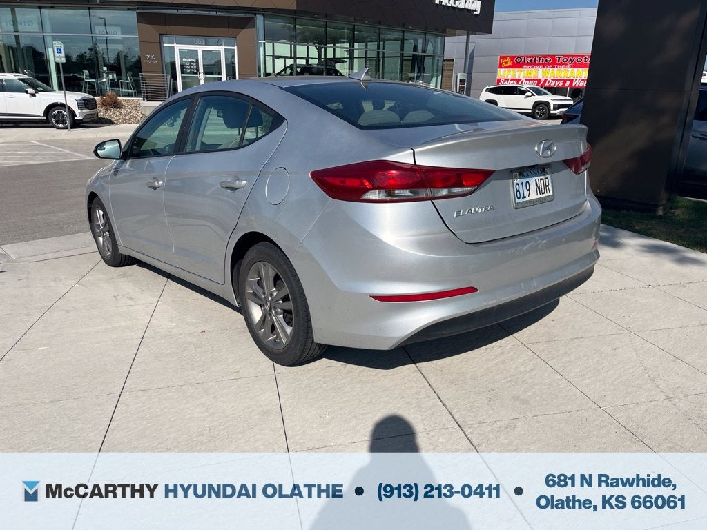 2017 Hyundai ELANTRA SE