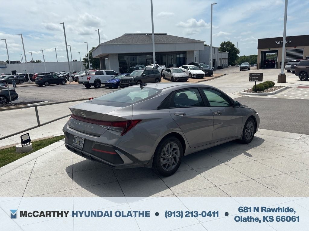 2024 Hyundai ELANTRA SEL