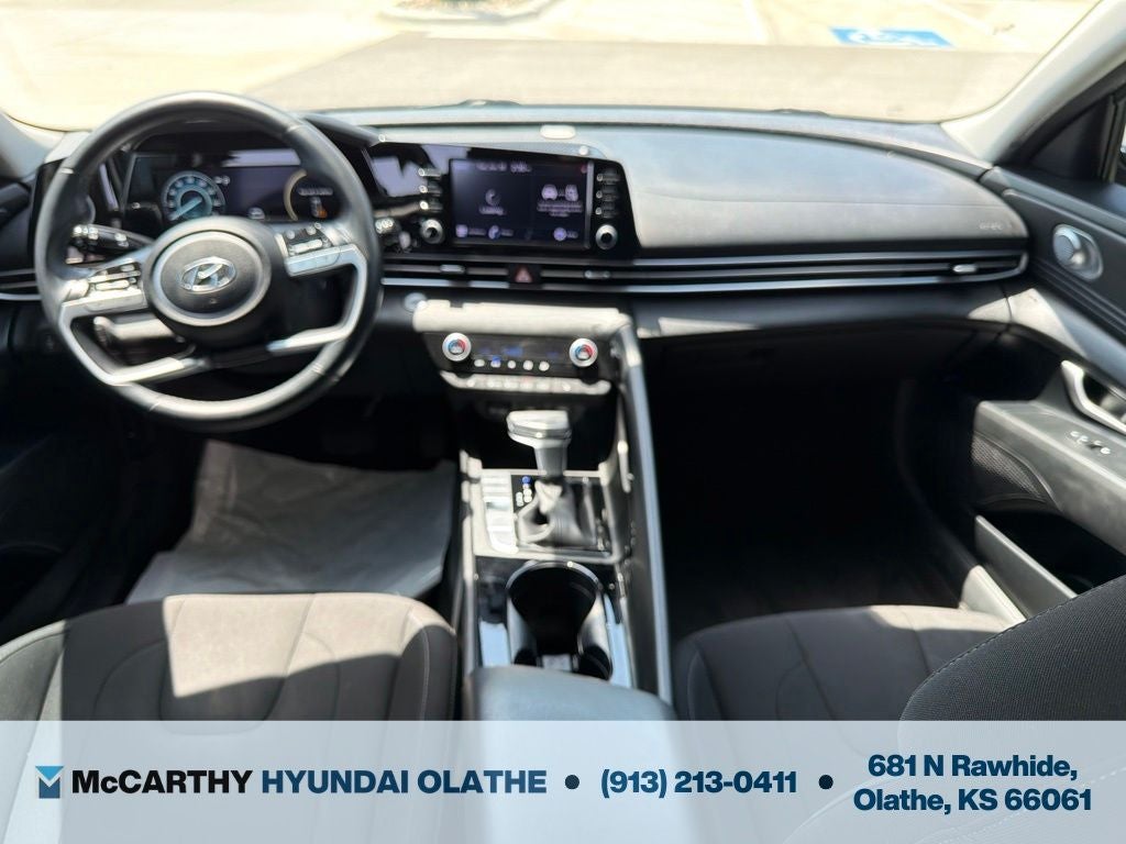 2022 Hyundai ELANTRA SEL