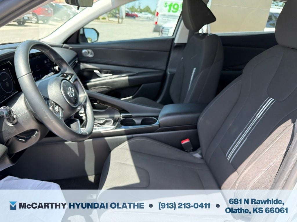 2022 Hyundai ELANTRA SEL