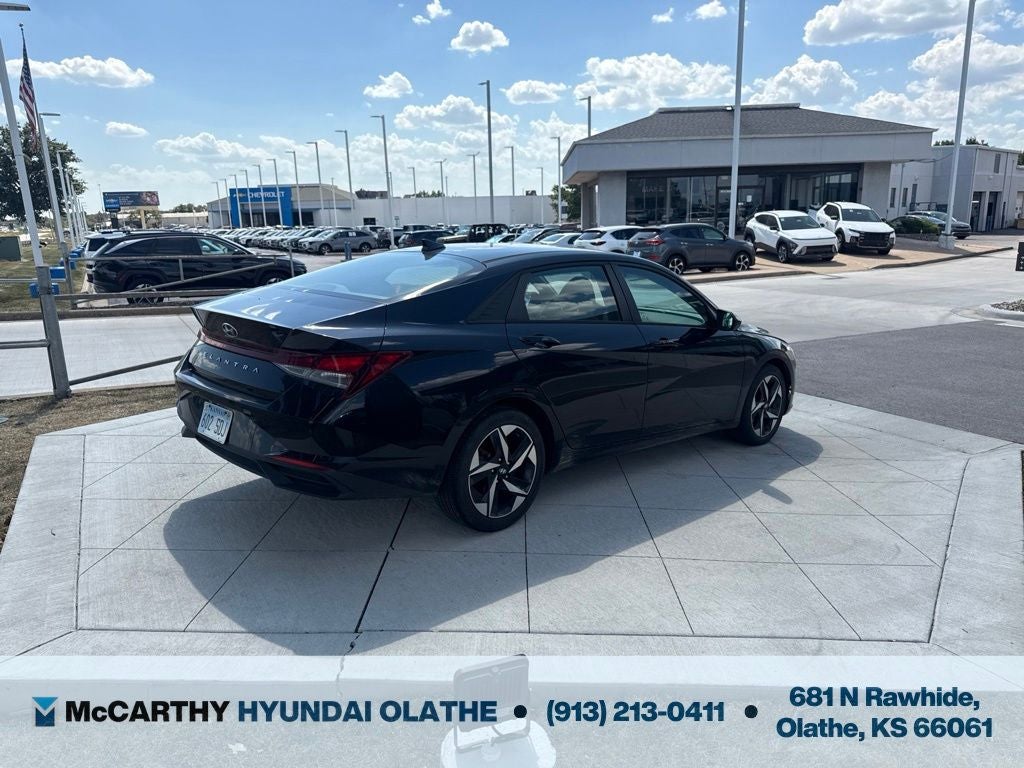 2023 Hyundai ELANTRA SEL